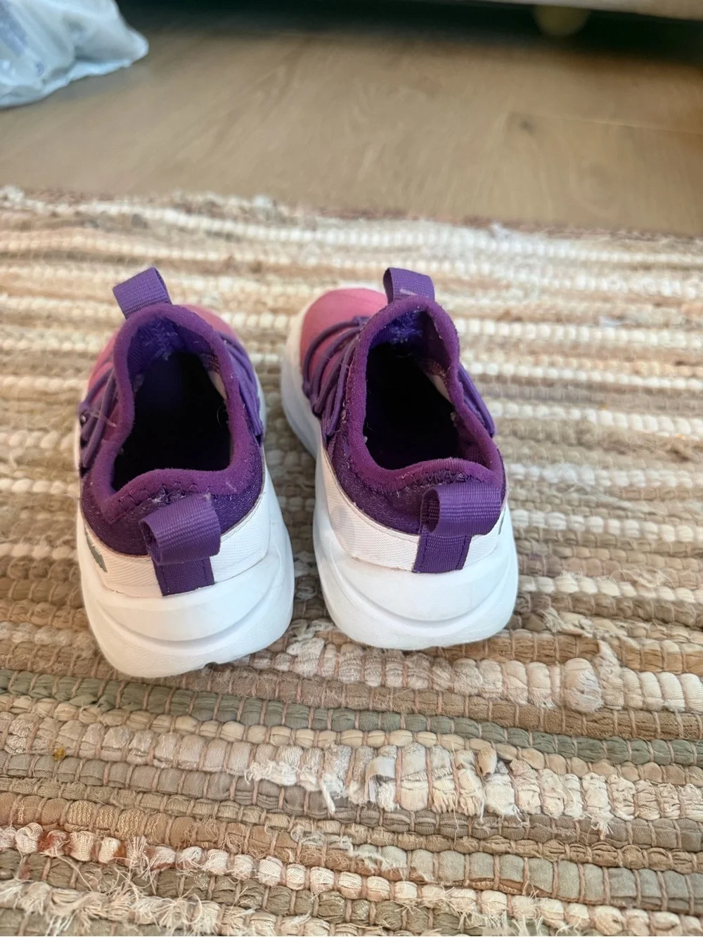 PUMA Girls Sneakers, 8C